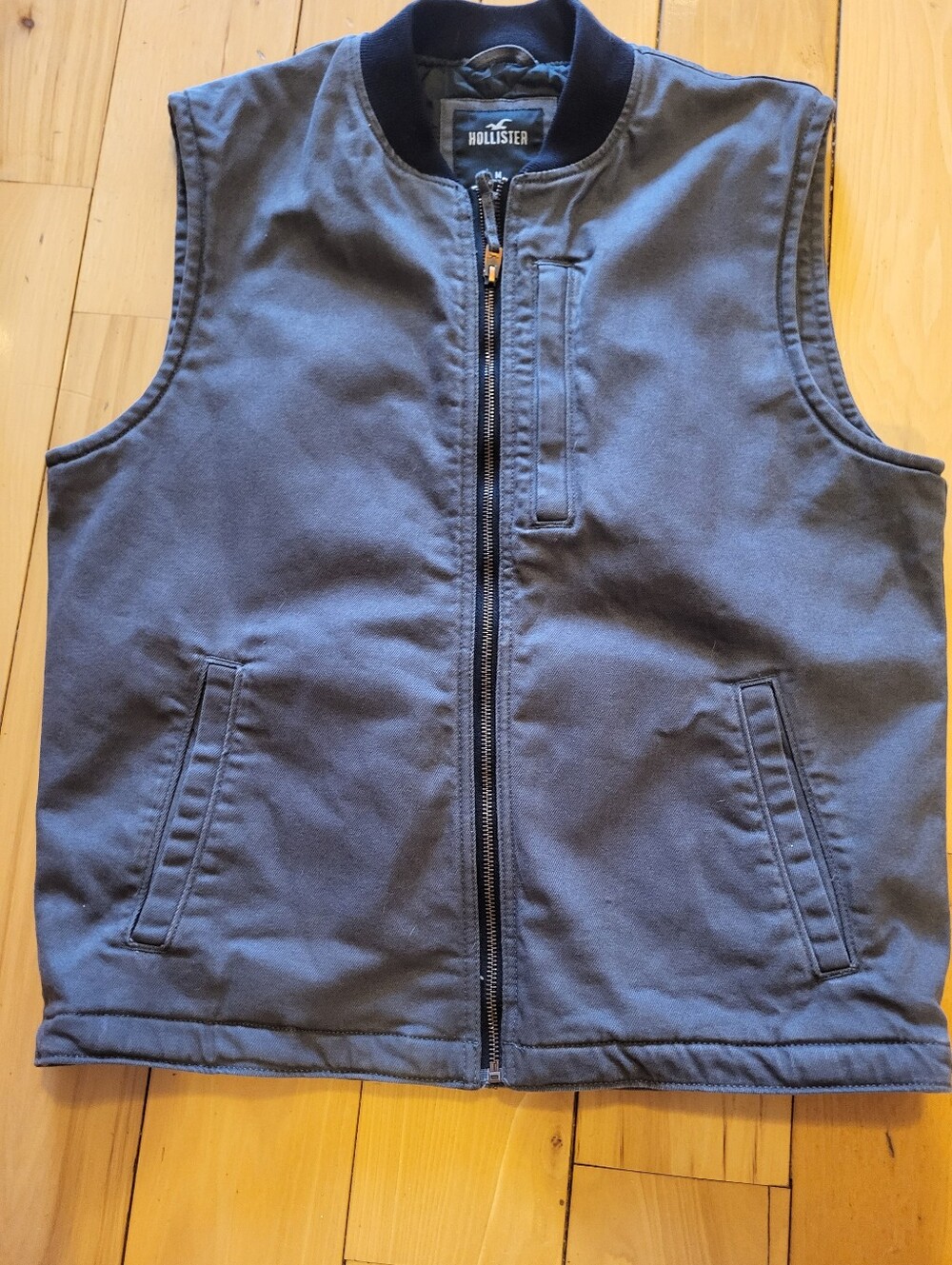 Hollister Men's Gray Zip-Up Sleeveless Cotton Canvas Vest Sz. M